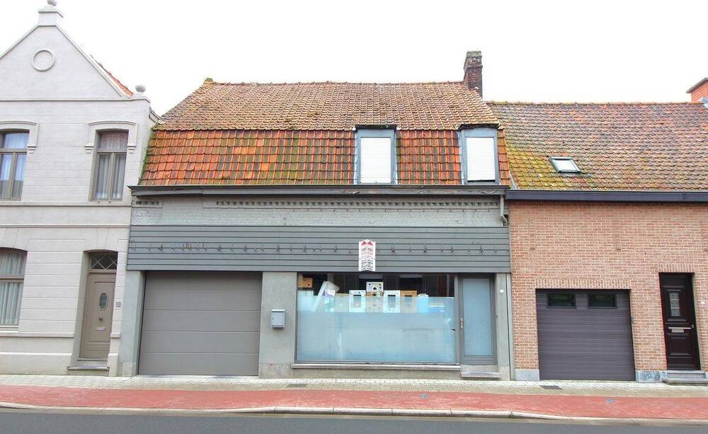 Huis te  koop in Moorsele 8560 183500.00€ 4 slaapkamers 274.00m² - Zoekertje 162640