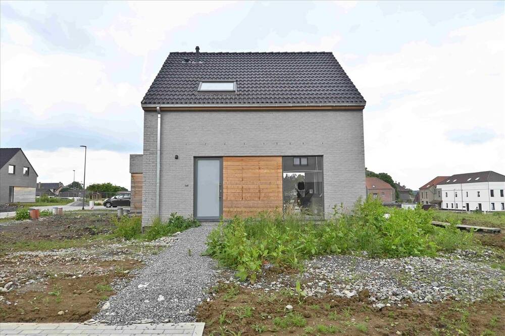 Huis te  in La Louvière 7100 321133.00€ 3 slaapkamers 132.00m² - Zoekertje 164344