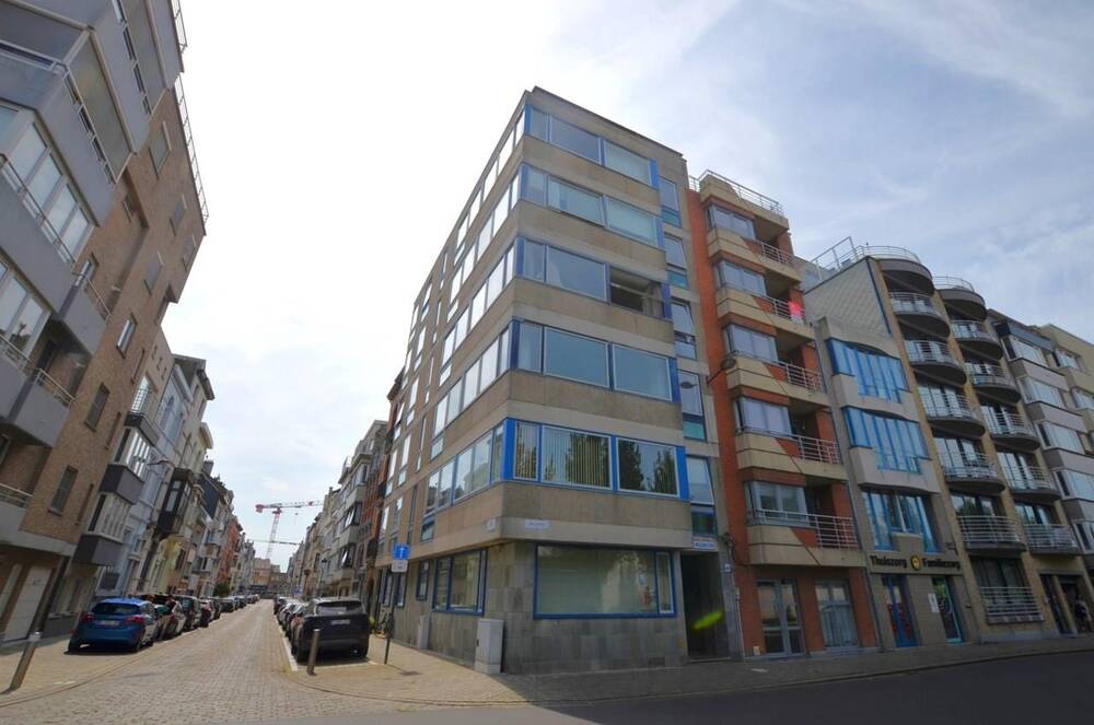 Appartement te  koop in Oostende 8400 257500.00€ 3 slaapkamers m² - Zoekertje 164760