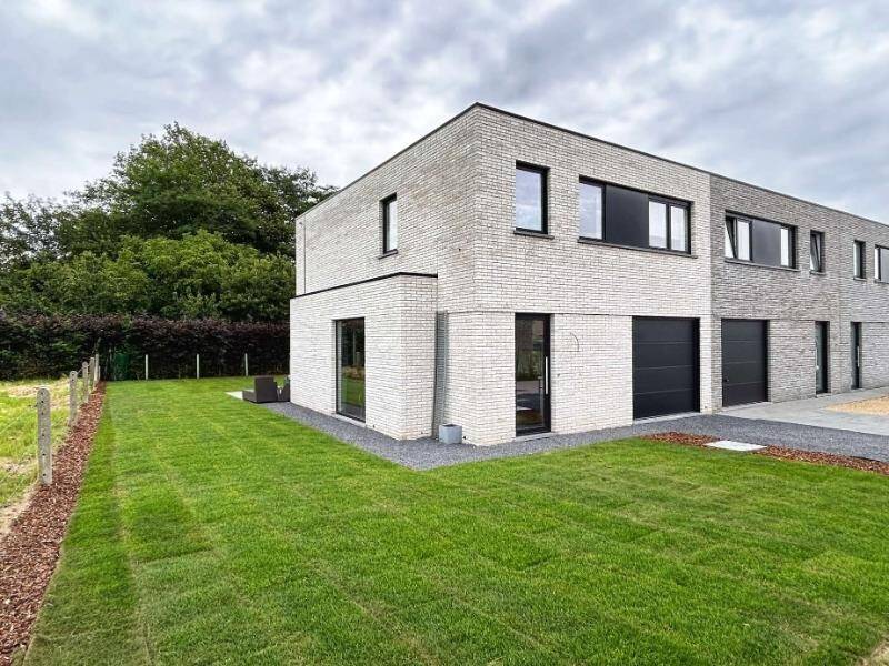 Huis te  koop in Roeselare 8800 385000.00€ 3 slaapkamers 154.00m² - Zoekertje 164681