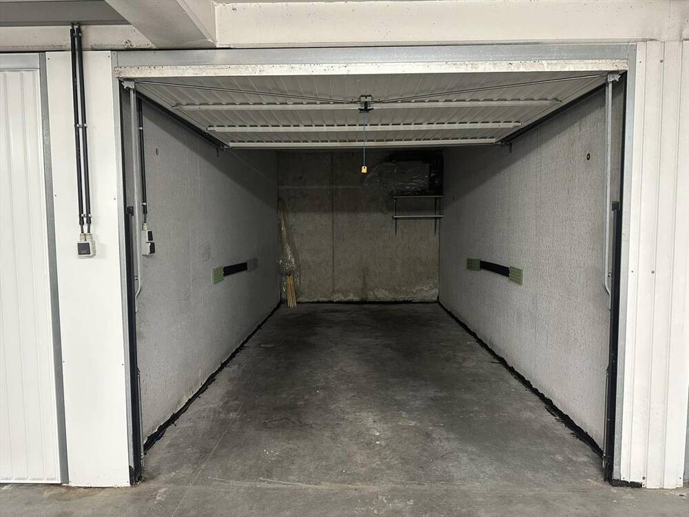 Parking & garage te  koop in Middelkerke 8430 50000.00€  slaapkamers 0.00m² - Zoekertje 164944