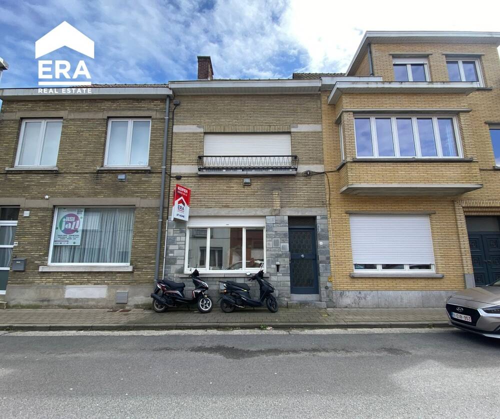 Huis te  koop in Roeselare 8800 200000.00€ 2 slaapkamers 158.00m² - Zoekertje 165587