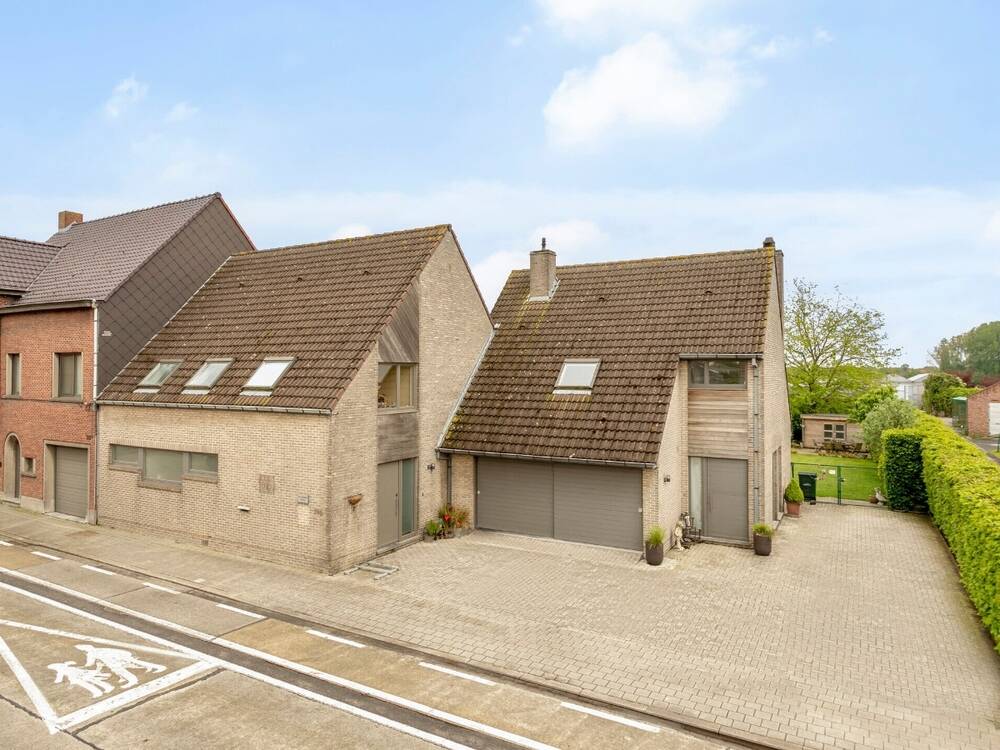 Huis te  koop in Deerlijk 8540 648000.00€ 4 slaapkamers 347.00m² - Zoekertje 166437