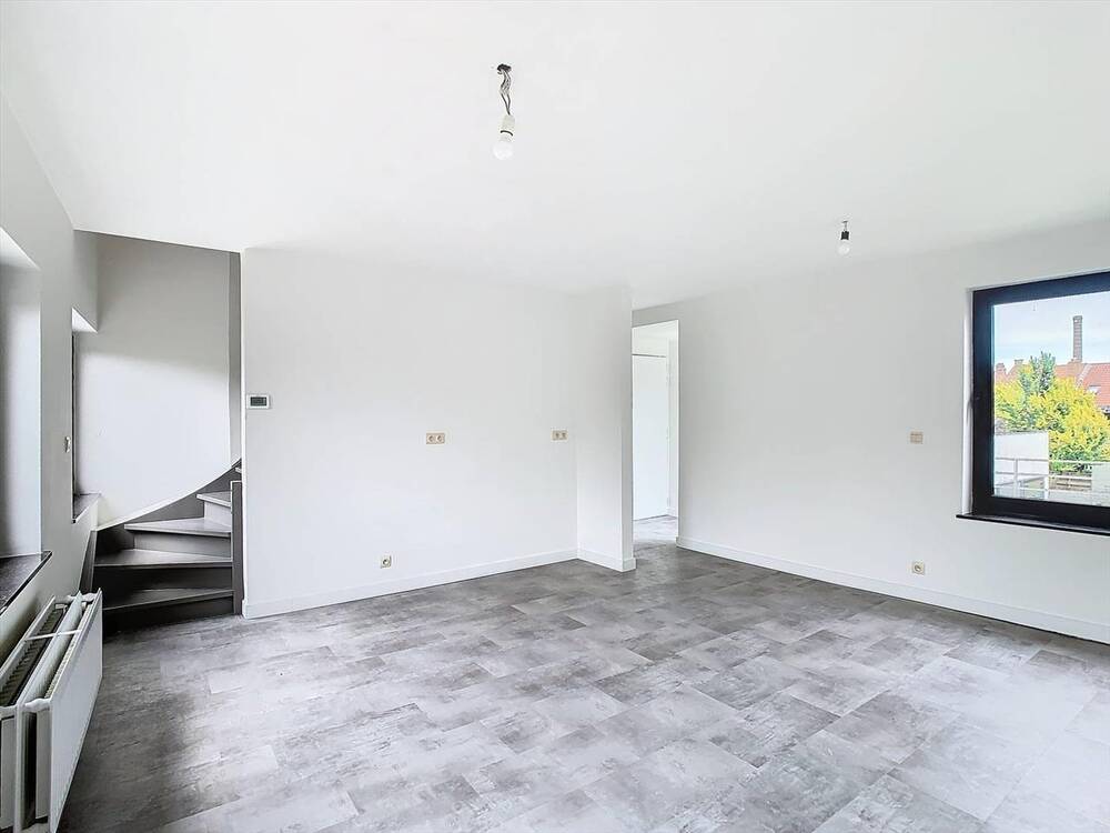 Appartement te  huur in Brugge 8000 750.00€ 2 slaapkamers 103.00m² - Zoekertje 167153