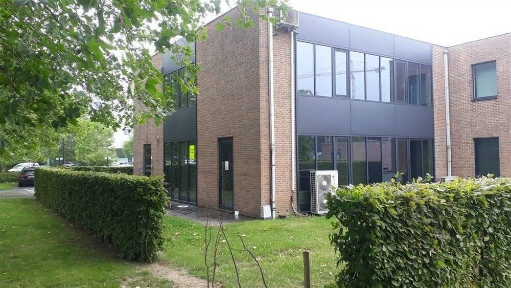 Huis te  koop in Kortrijk 8500 79000.00€  slaapkamers 30.00m² - Zoekertje 167008