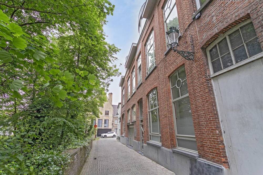 Appartement te  koop in Brugge 8000 0.00€ 2 slaapkamers 160.00m² - Zoekertje 167097