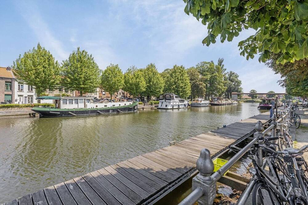 Huis te  koop in Brugge 8000 255000.00€ 2 slaapkamers 63.00m² - Zoekertje 168138