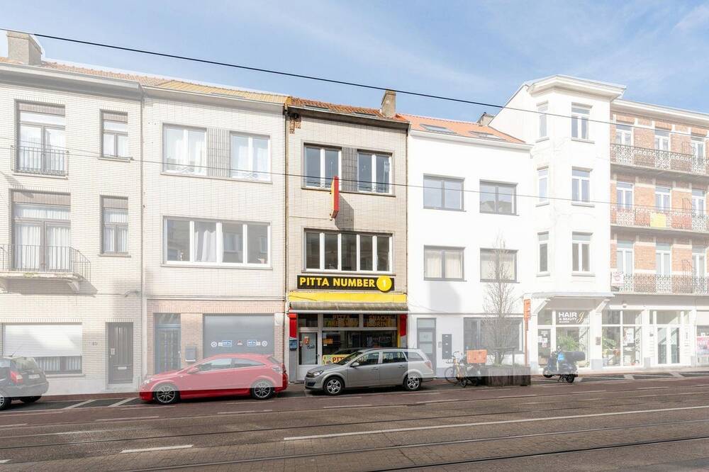 Appartementsgebouw te  koop in Blankenberge 8370 350000.00€ 4 slaapkamers 190.00m² - Zoekertje 168938