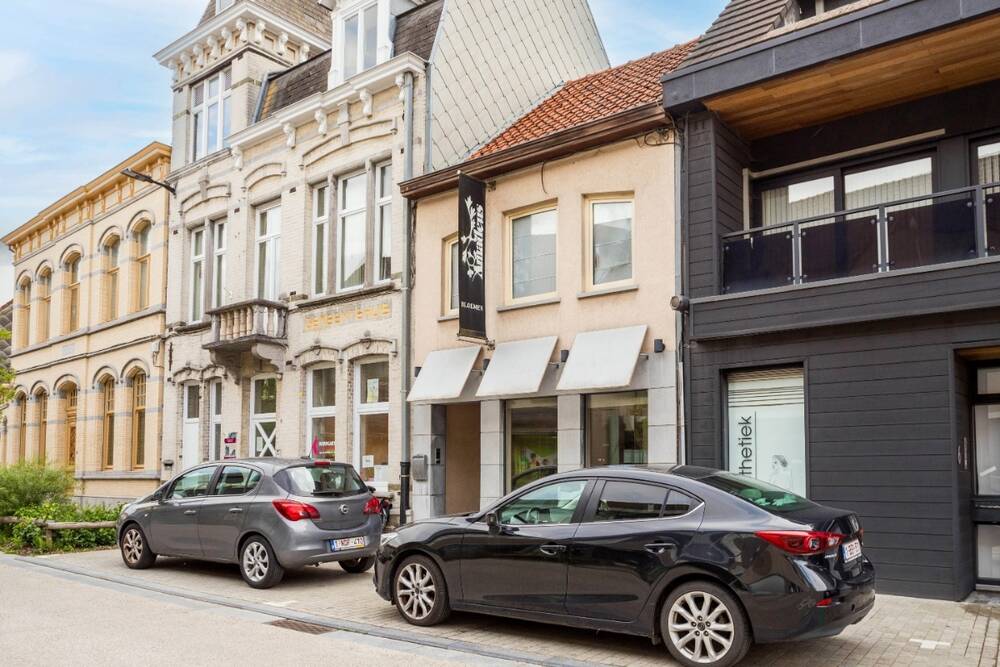 Huis te  koop in Kuurne 8520 259000.00€ 3 slaapkamers 269.00m² - Zoekertje 169395