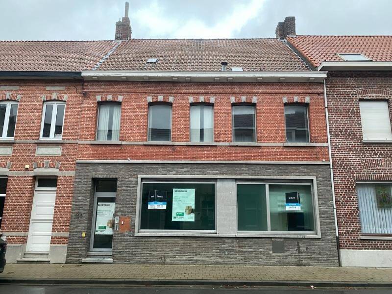 Handelszaak te  huur in Desselgem 8792 600.00€  slaapkamers m² - Zoekertje 169986