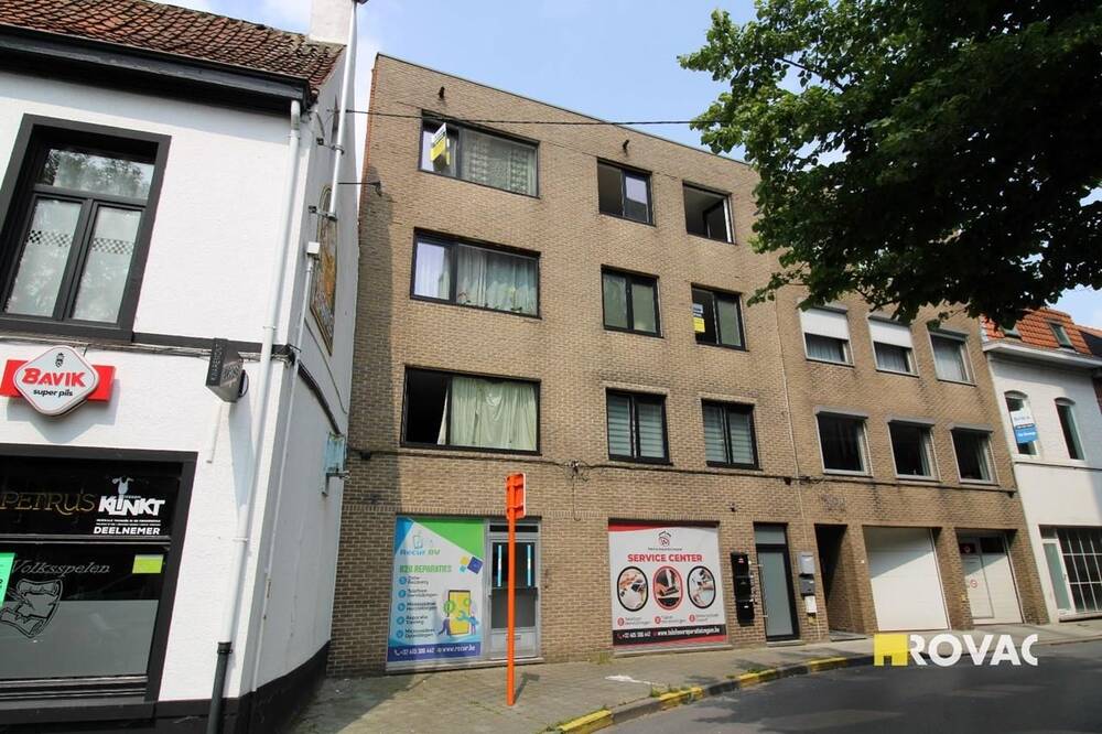 Handelszaak te  huur in Izegem 8870 650.00€  slaapkamers m² - Zoekertje 177433