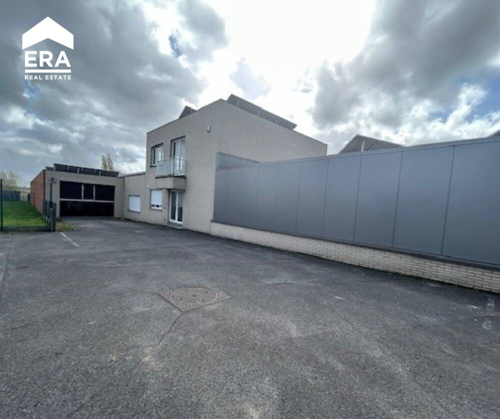 Handelszaak te  koop in Wevelgem 8560 275000.00€ 0 slaapkamers 88.00m² - Zoekertje 178955