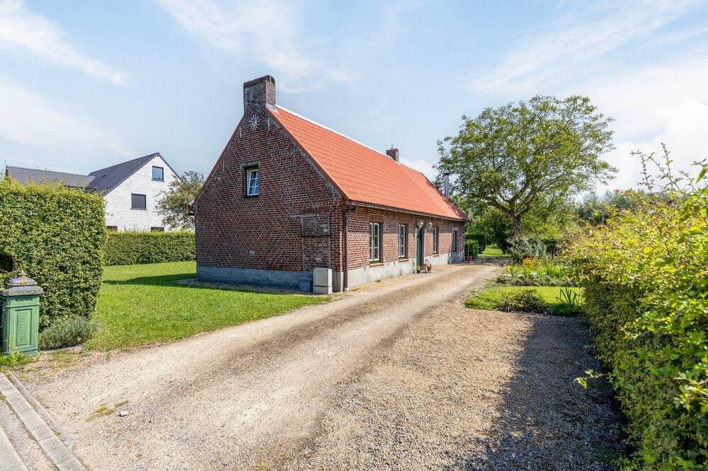 Huis te  koop in Sijsele 8340 499000.00€ 3 slaapkamers 177.00m² - Zoekertje 180931