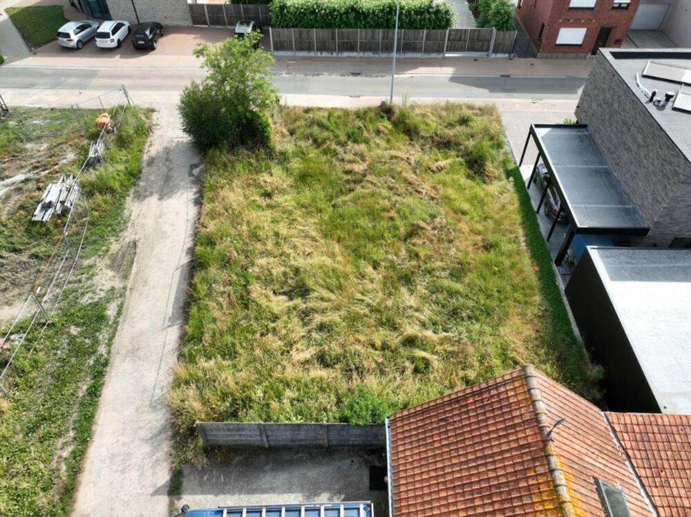 Grond te  koop in Oostnieuwkerke 8840 128500.00€  slaapkamers m² - Zoekertje 182106