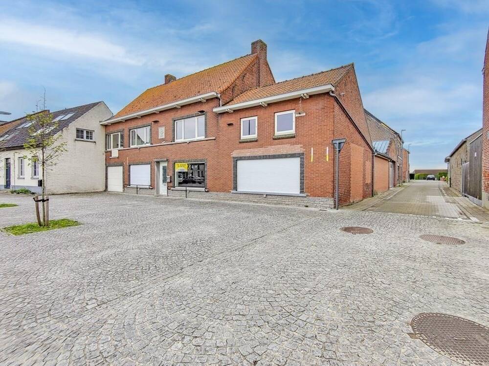 Huis te  koop in Vleteren 8640 349000.00€ 4 slaapkamers 442.00m² - Zoekertje 183095