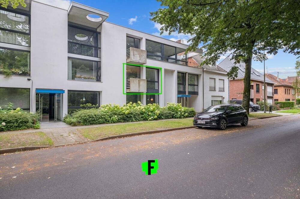 Appartement te  koop in Sint-Michiels 8200 225000.00€ 1 slaapkamers 58.00m² - Zoekertje 188477