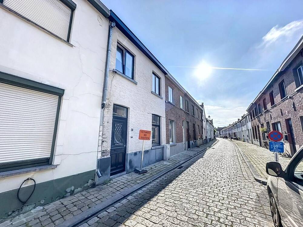 Huis te  in Brugge 8000 290000.00€ 3 slaapkamers 125.00m² - Zoekertje 188782