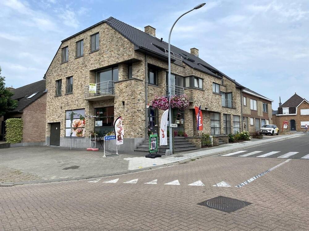 Appartement te  huur in Koolskamp 8851 725.00€ 3 slaapkamers 101.00m² - Zoekertje 190044