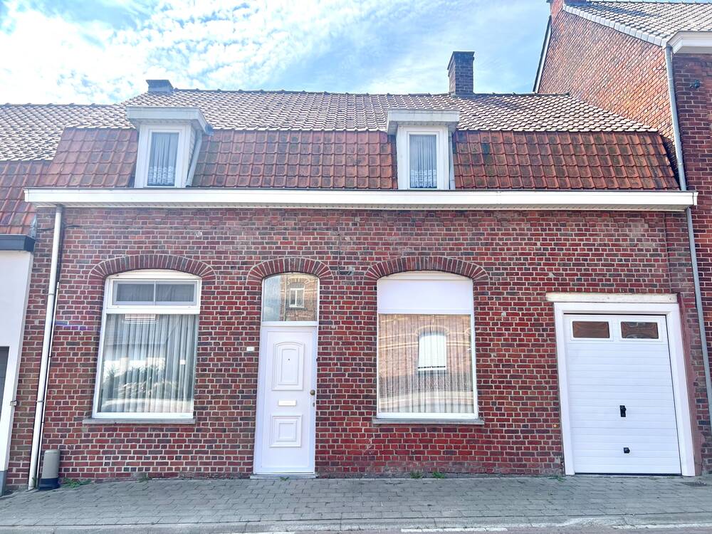 Huis te  koop in Geluveld 8980 175000.00€ 3 slaapkamers 220.00m² - Zoekertje 193744