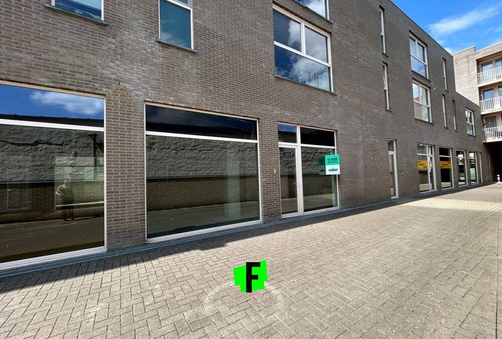 Handelszaak te  huur in Diksmuide 8600 650.00€  slaapkamers 0.00m² - Zoekertje 194731