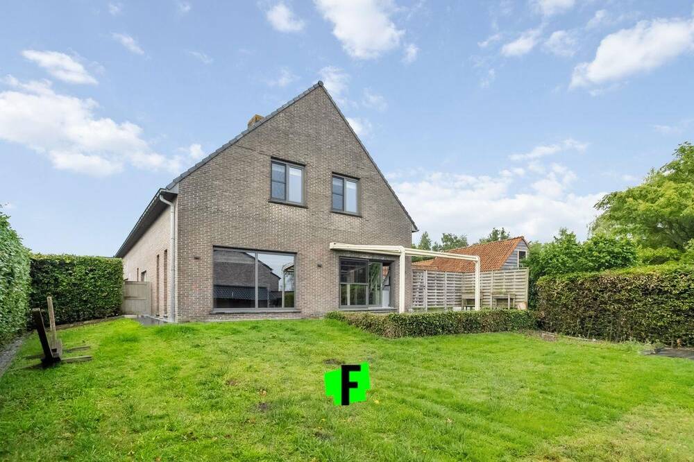 Huis te  koop in Zedelgem 8210 499000.00€ 4 slaapkamers 379.00m² - Zoekertje 194803