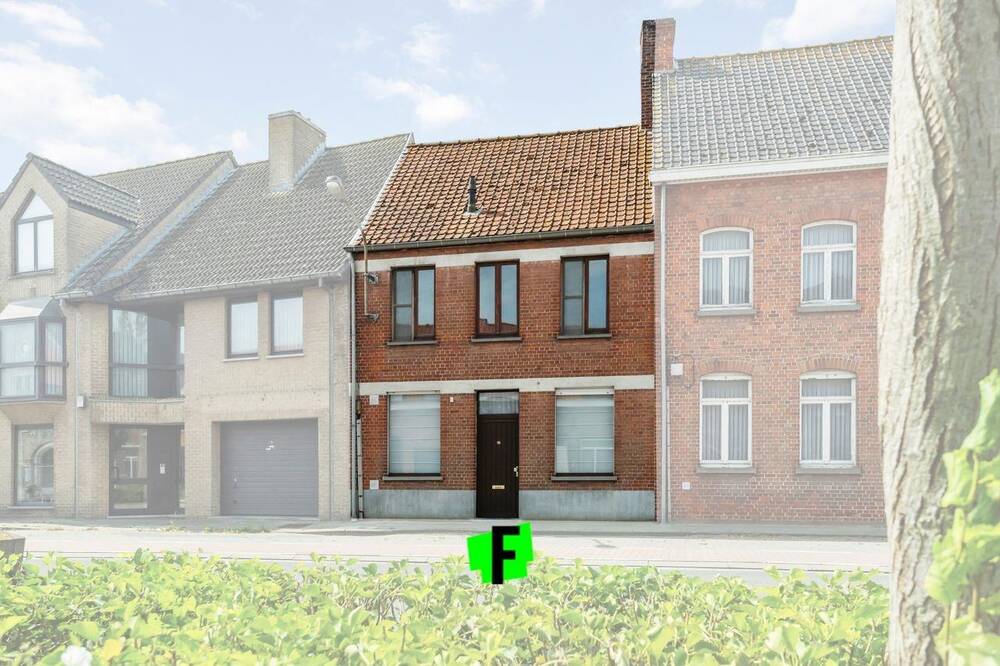 Huis te  koop in Woesten 8640 169000.00€ 4 slaapkamers 195.00m² - Zoekertje 199850