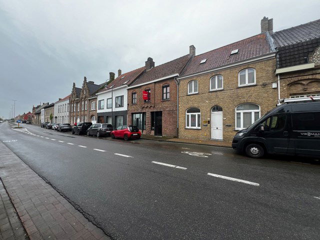 Huis te  koop in Lo-Reninge 8647 169000.00€ 3 slaapkamers 276.00m² - Zoekertje 200928