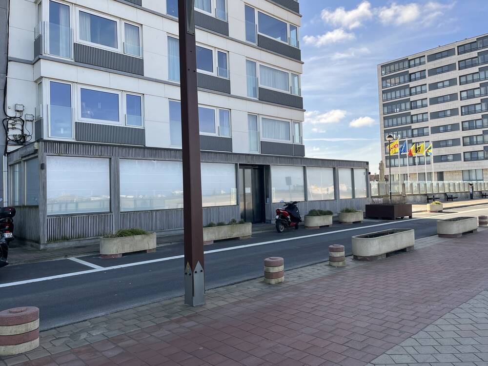 Handelszaak te  koop in Heist-aan-Zee 8301 750000.00€  slaapkamers 212.00m² - Zoekertje 201379