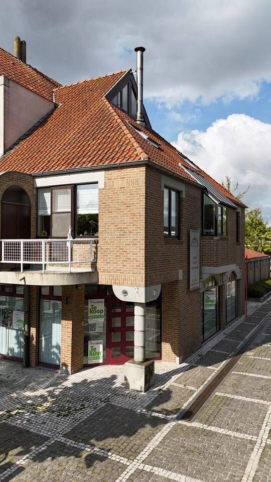 Handelszaak te  huur in Koekelare 8680 1195.00€  slaapkamers m² - Zoekertje 204527