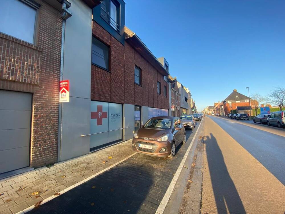 Handelszaak te  huur in Zonnebeke 8980 650.00€ 0 slaapkamers 90.00m² - Zoekertje 204780