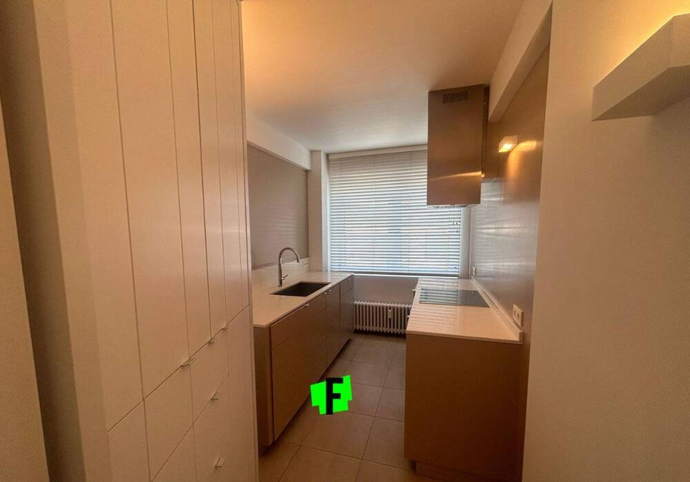 Appartement te  huur in Oostende 8400 1100.00€ 2 slaapkamers 90.00m² - Zoekertje 204758