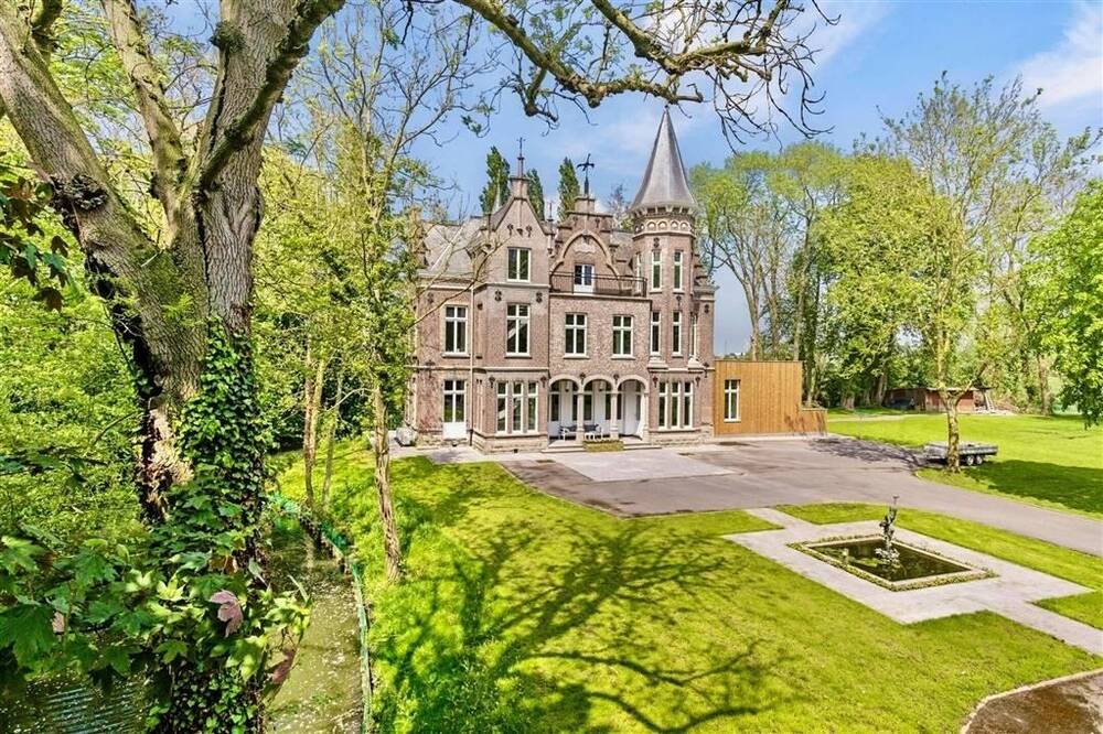 Kasteel te  koop in Ieper 8900 1795000.00€ 6 slaapkamers 600.00m² - Zoekertje 204217