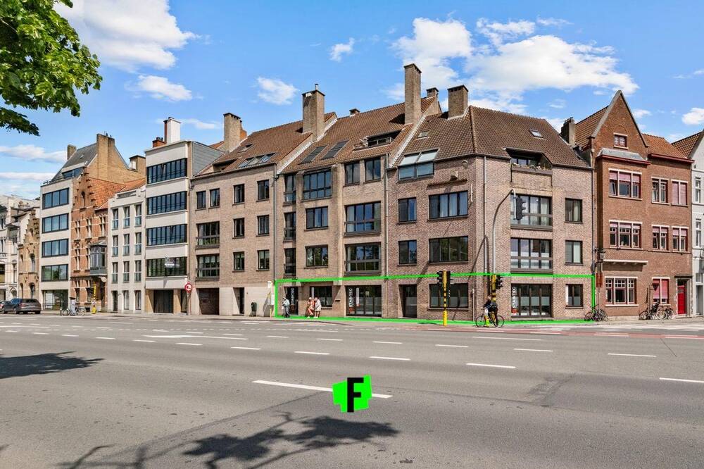 Handelszaak te  in Brugge 8000 495000.00€  slaapkamers 0.00m² - Zoekertje 208969