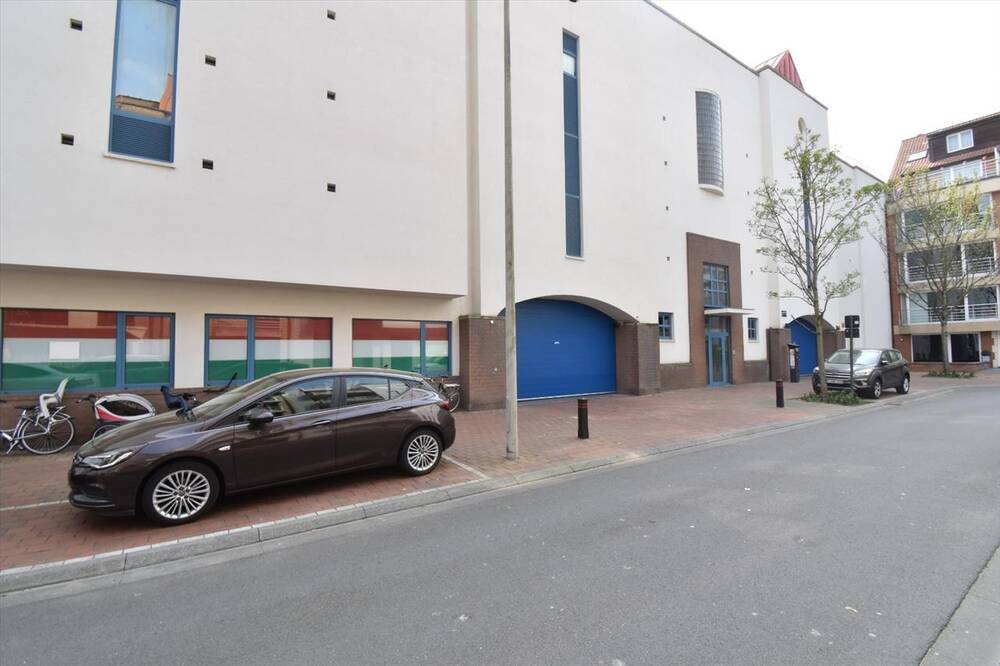 Parking & garage te  huur in Knokke 8300 120.00€  slaapkamers 12.00m² - Zoekertje 209267