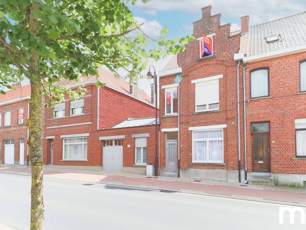 Huis te  koop in Moorslede 8890 148000.00€ 3 slaapkamers m² - Zoekertje 208317