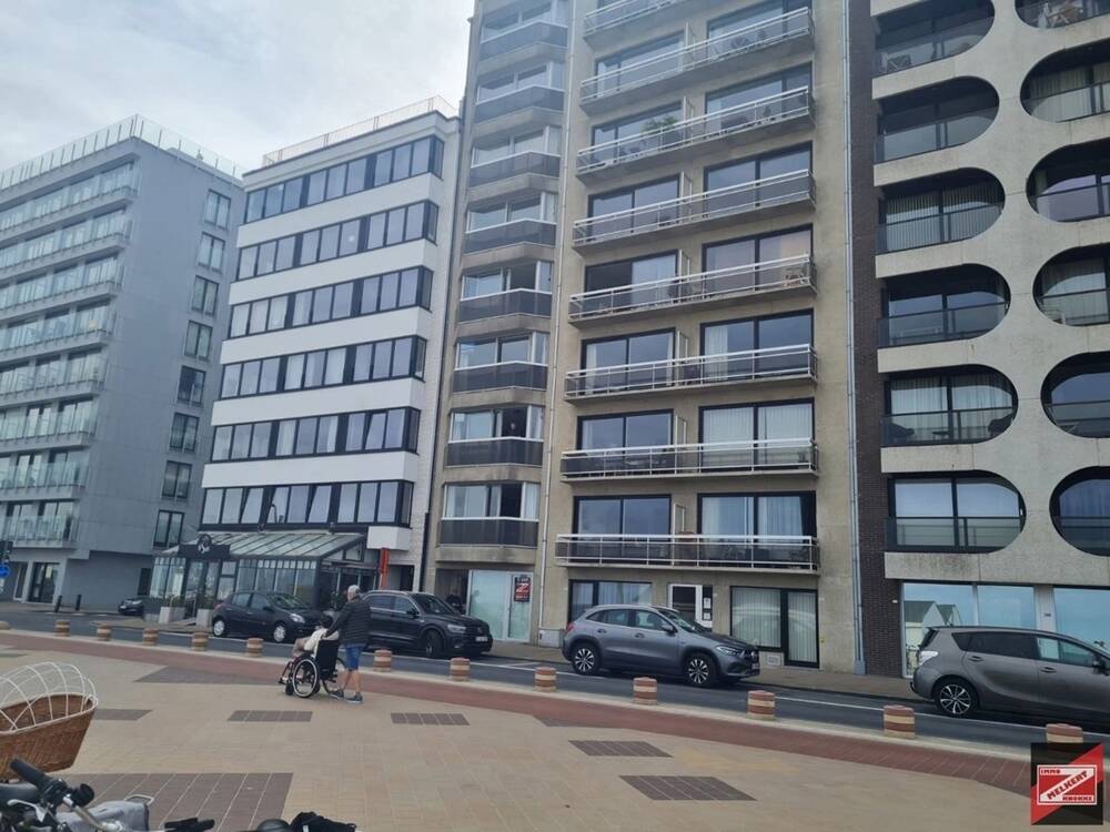 Handelszaak te  koop in Heist-aan-Zee 8301 270000.00€  slaapkamers 131.50m² - Zoekertje 210437