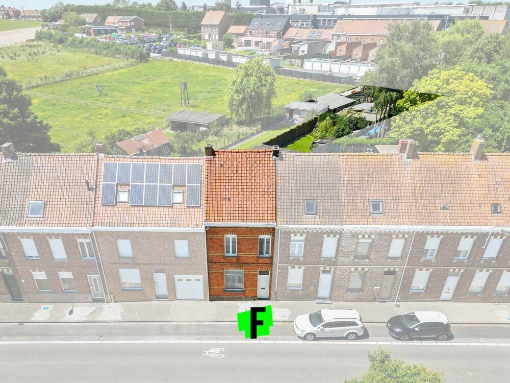 Huis te  koop in Nieuwkerke 8950 160000.00€ 3 slaapkamers 227.00m² - Zoekertje 214831