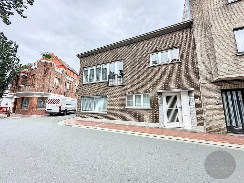 Huis te  koop in Knokke-Heist 8300 650000.00€ 5 slaapkamers m² - Zoekertje 215703