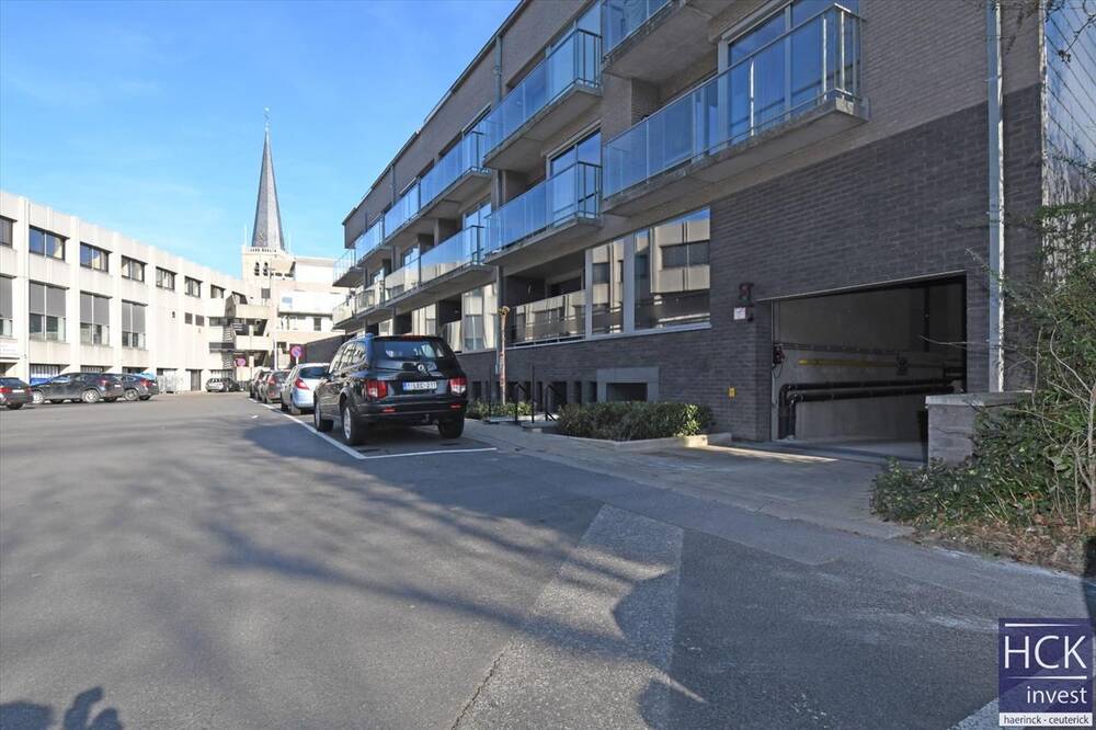 Parking & garage te  huur in Waregem 8790 50.00€  slaapkamers m² - Zoekertje 215588