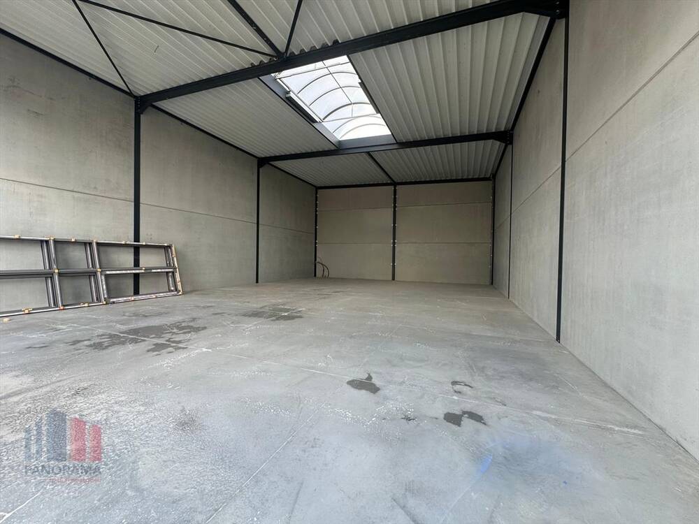 Handelszaak te  koop in Wevelgem 8560 338095.00€  slaapkamers 237.00m² - Zoekertje 215195