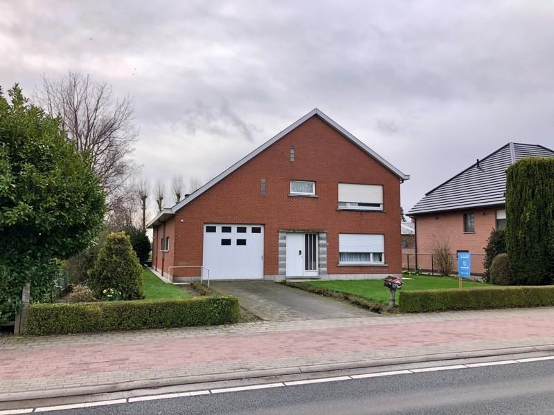 Huis te  koop in Ledegem 8880 395000.00€ 3 slaapkamers 197.00m² - Zoekertje 215590