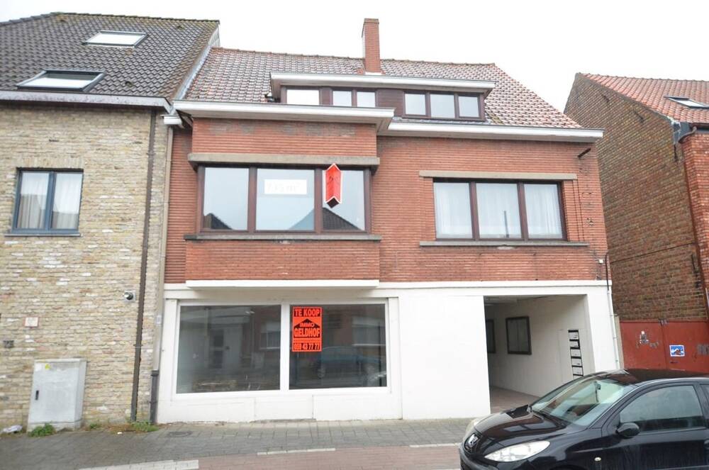 Huis te  koop in Damme 8340 299000.00€  slaapkamers m² - Zoekertje 222661