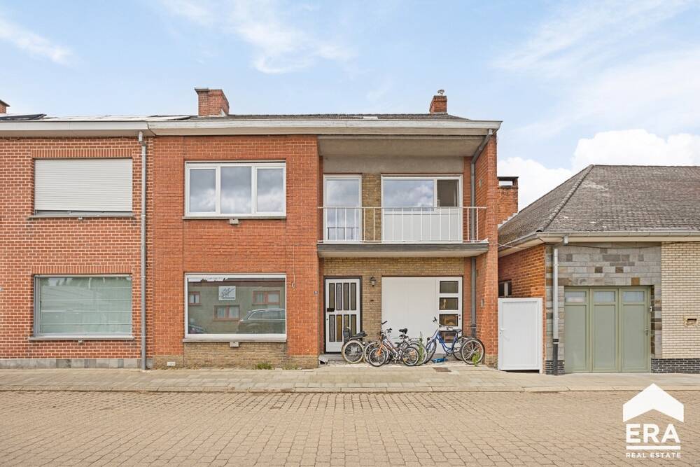 Huis te  koop in Pittem 8740 213000.00€ 3 slaapkamers 175.00m² - Zoekertje 222783