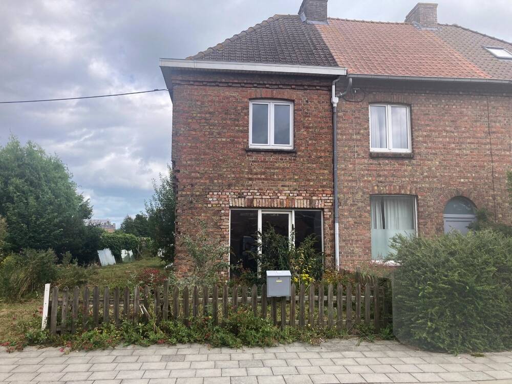 Huis te  koop in Veurne 8630 172000.00€ 3 slaapkamers 75.00m² - Zoekertje 222130