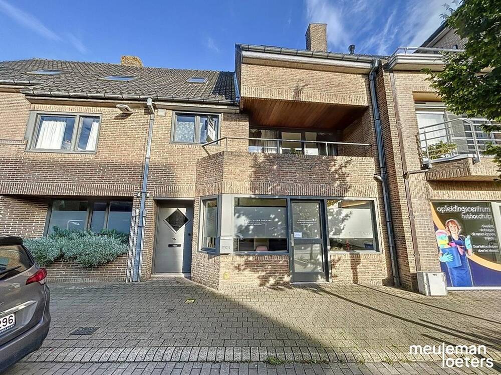 Appartement te  huur in Oostkamp 8020 900.00€ 3 slaapkamers m² - Zoekertje 226340