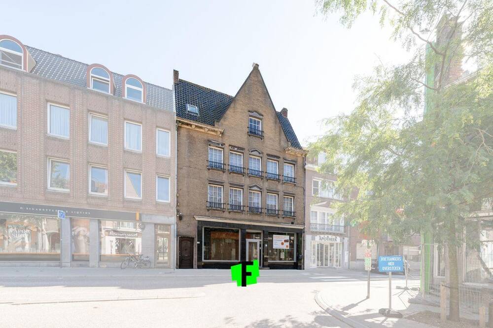 Huis te  in Torhout 8820 499000.00€ 6 slaapkamers 0.00m² - Zoekertje 227481