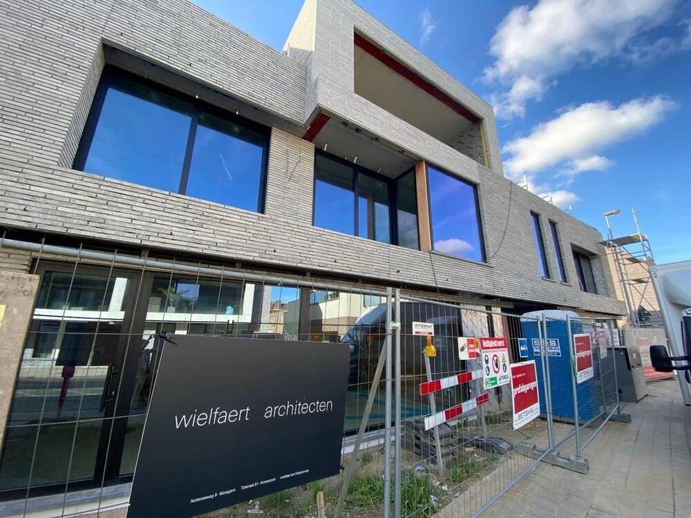 Handelszaak te  huur in Waregem 8790 950.00€  slaapkamers 79.00m² - Zoekertje 230306