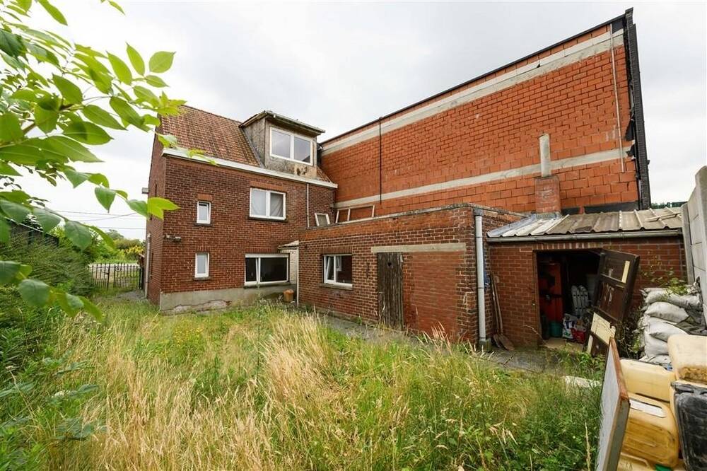 Huis te  koop in Dentergem 8720 145000.00€ 4 slaapkamers 138.00m² - Zoekertje 230367