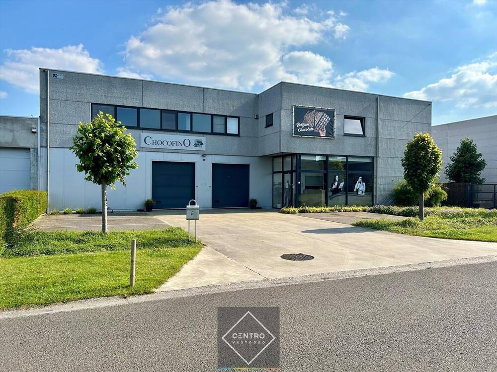 Handelszaak te  koop in Ledegem 8880 0.00€  slaapkamers 790.00m² - Zoekertje 238681