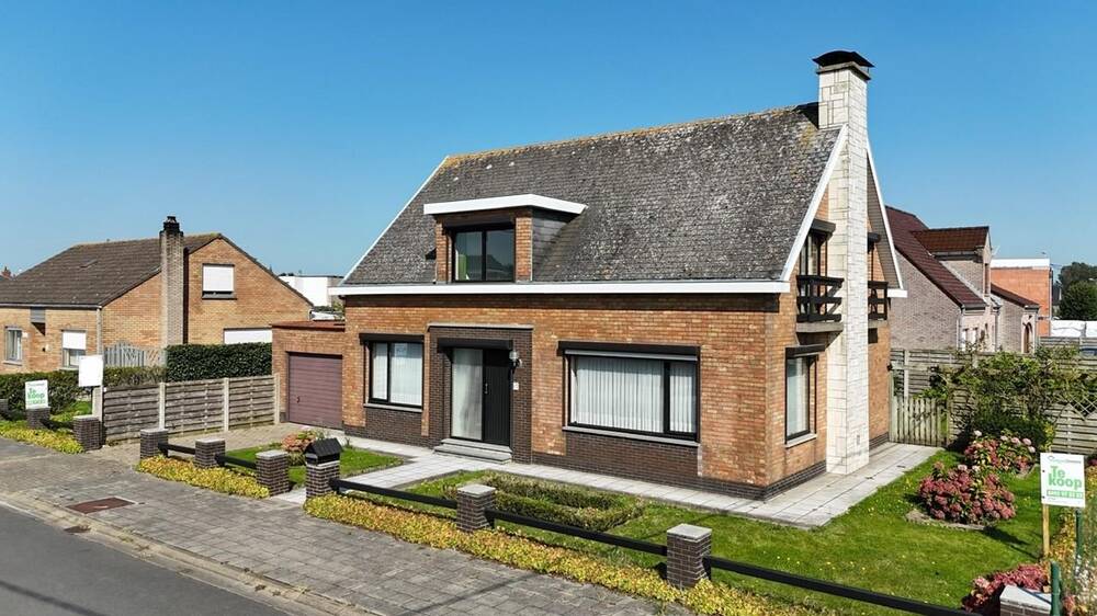 Huis te  koop in Westende 8434 310000.00€ 4 slaapkamers 198.00m² - Zoekertje 238864